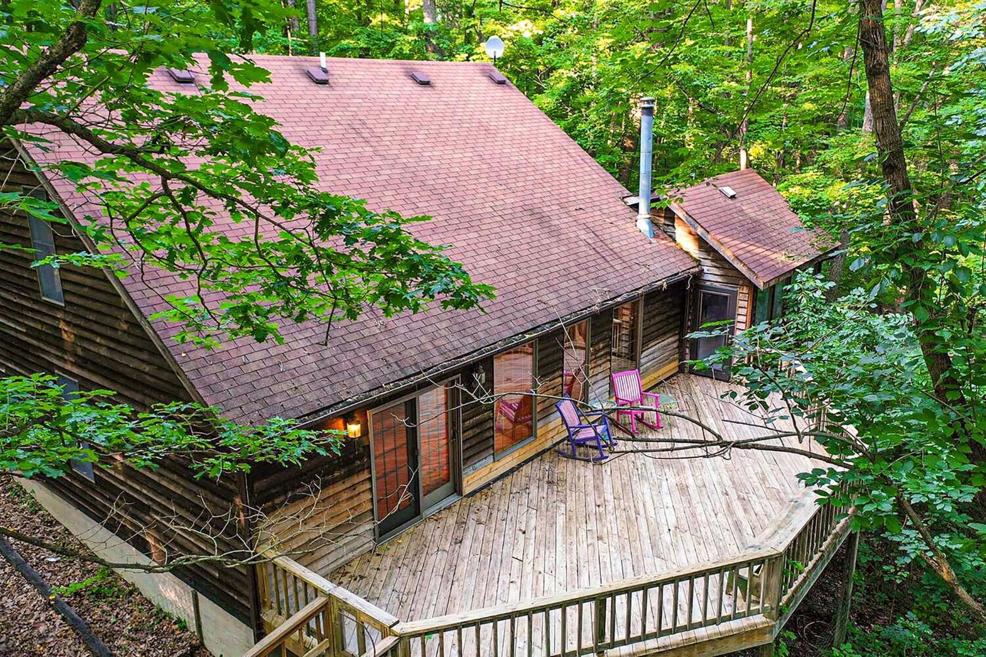 Huge Deck, Comm Pool, Grill, WiFi at Coolfont Cabin Berkeley Springs Eksteriør billede